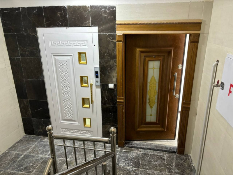 آپارتمان 150 متری سه خوابه در خیابان سعدی ملایر1269875887
