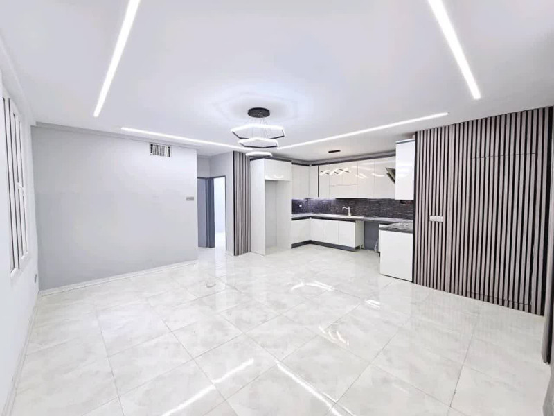 آپارتمان 82 متری دو خوابه در فاز 6 پرند