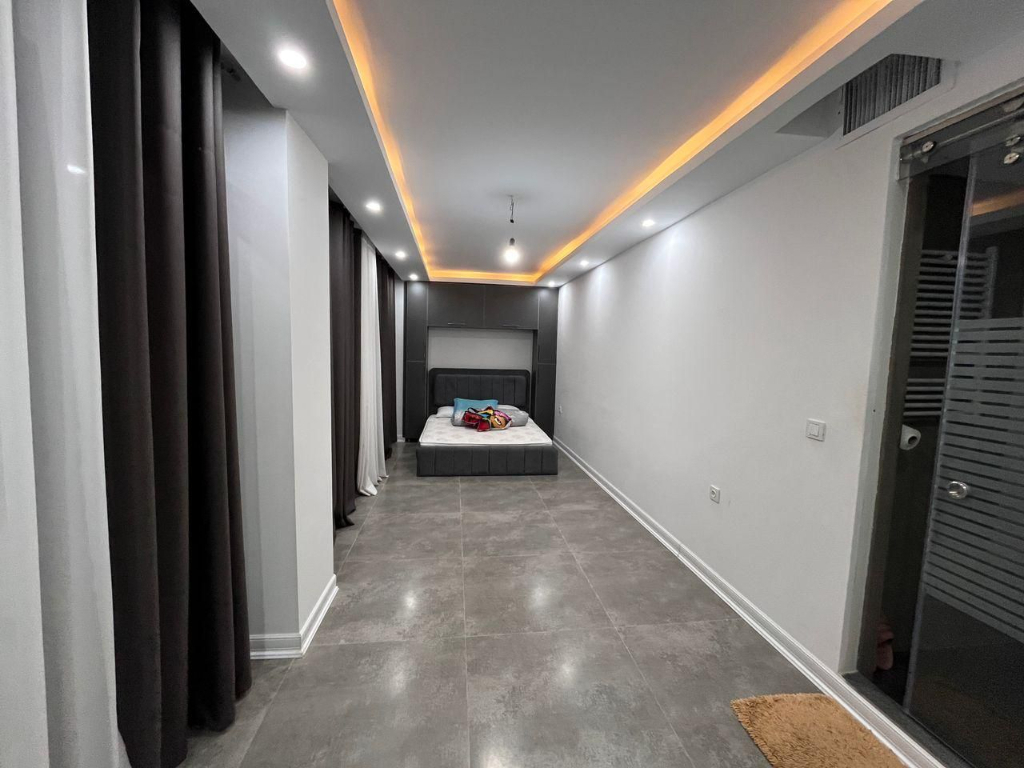 ویلا 550 متری سه خوابه در کردان کرج12404662