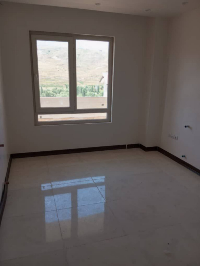 آپارتمان 104 متری دو خوابه در گلینک طالقان1273436616