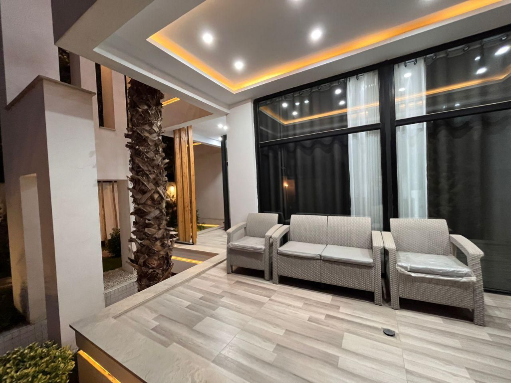 ویلا 550 متری سه خوابه در کردان کرج12404670