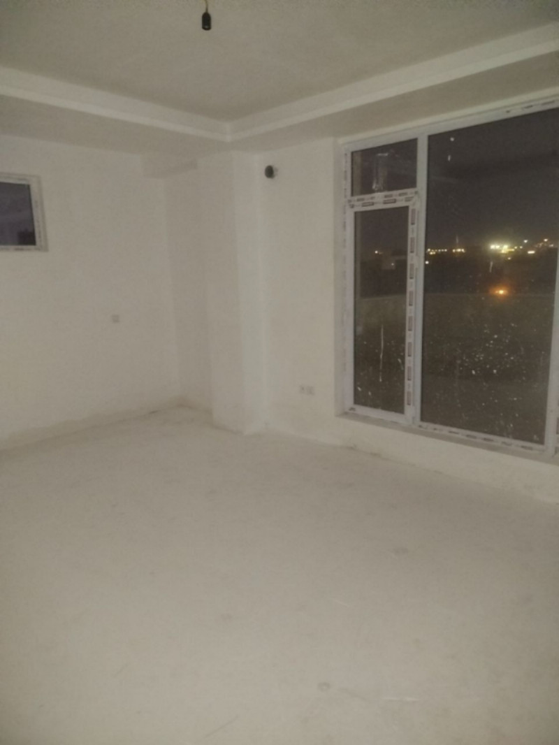 آپارتمان 142 متری دو خوابه در کوچه باغ تبریز1275417201