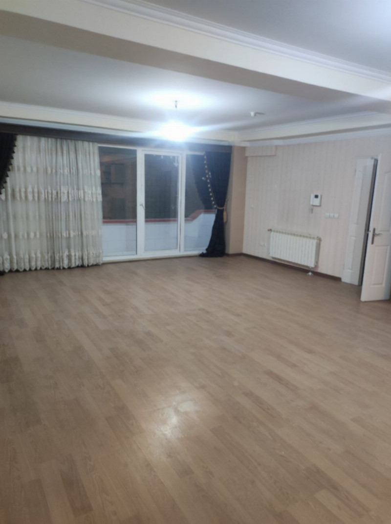 آپارتمان 117 متری دو خوابه در کوی نصر تبریز1276577475