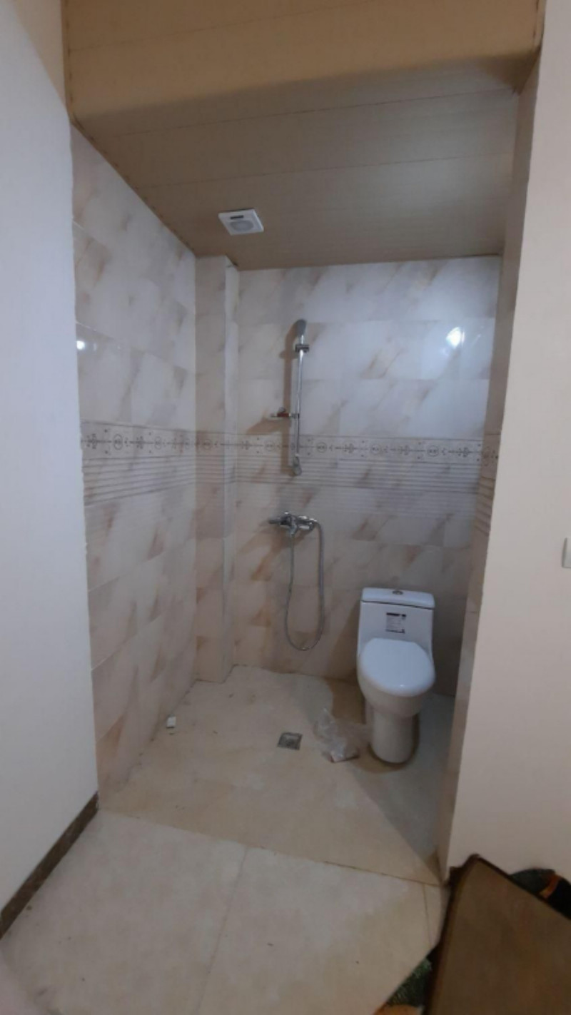 آپارتمان 227 متری چهارخوابه در طالقانی همدان1277617908