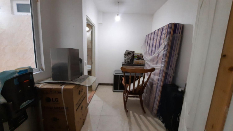 آپارتمان 227 متری چهارخوابه در طالقانی همدان1277617911