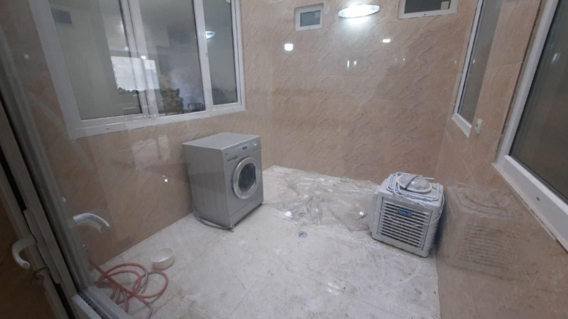 آپارتمان 227 متری چهارخوابه در طالقانی همدان1277617915