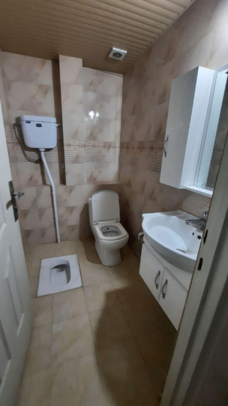 آپارتمان 227 متری چهارخوابه در طالقانی همدان1277617916