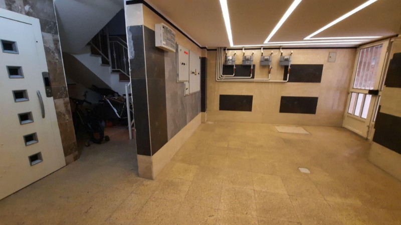 آپارتمان 227 متری چهارخوابه در طالقانی همدان1277617921