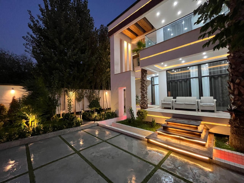 ویلا 550 متری سه خوابه در کردان کرج12404680