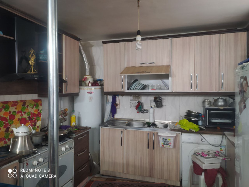آپارتمان 60 متری دو خوابه در میدان سرو ملایر124955834