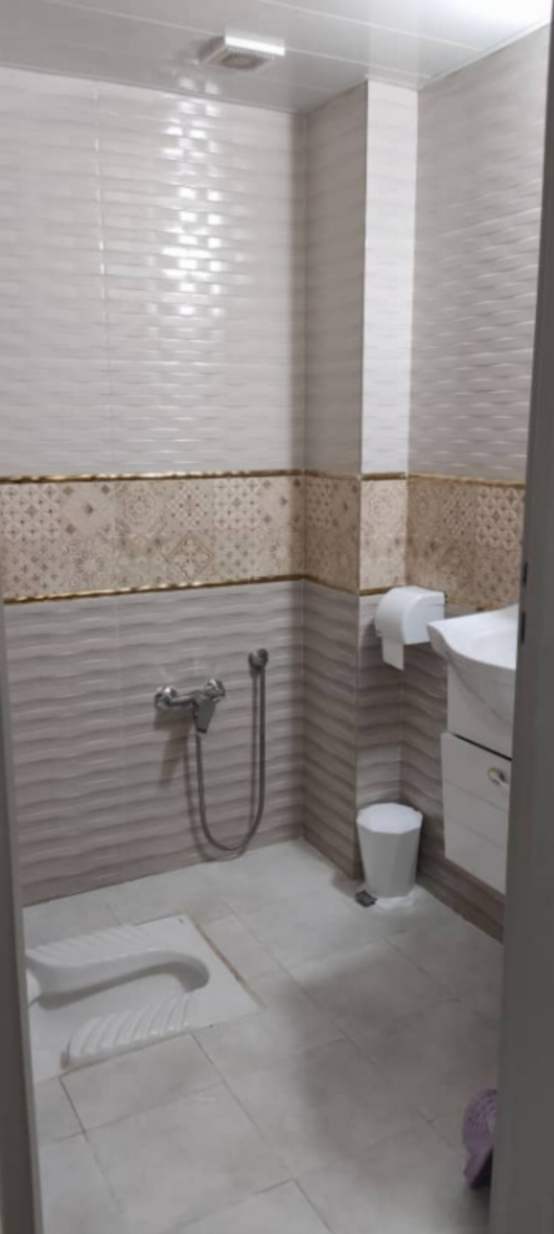 آپارتمان 140 متری سه خوابه در برازنده اصفهان1279328364