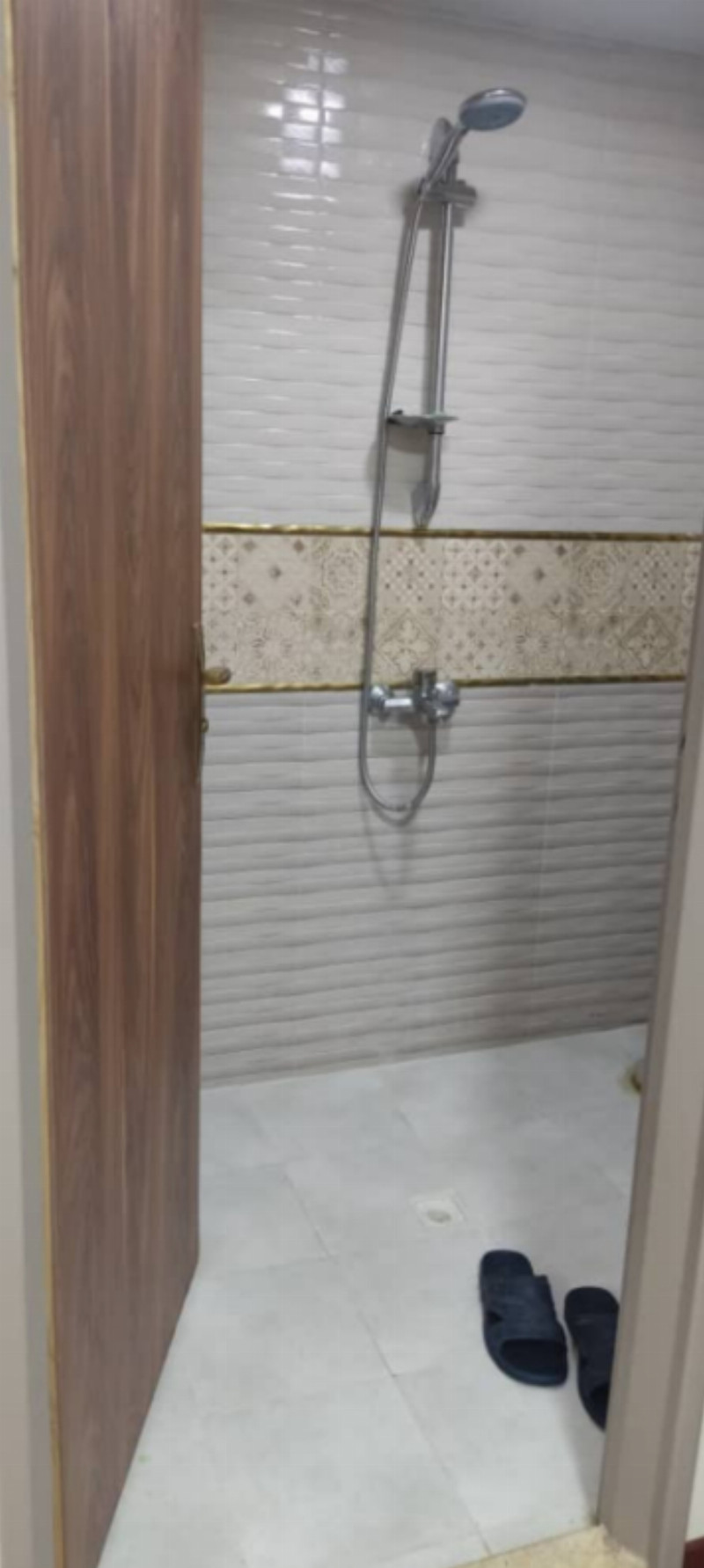 آپارتمان 140 متری سه خوابه در برازنده اصفهان1279328365