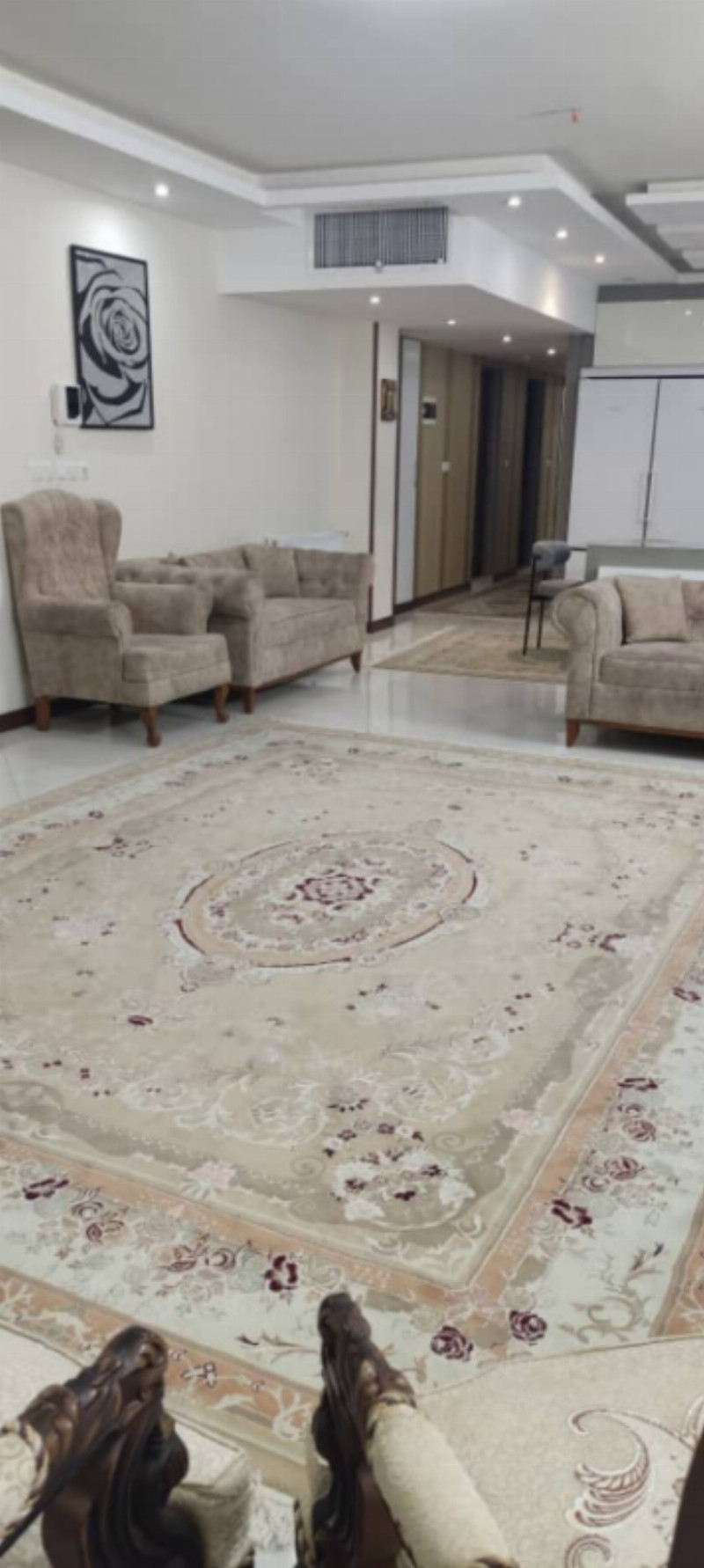 آپارتمان 140 متری سه خوابه در برازنده اصفهان1279328368