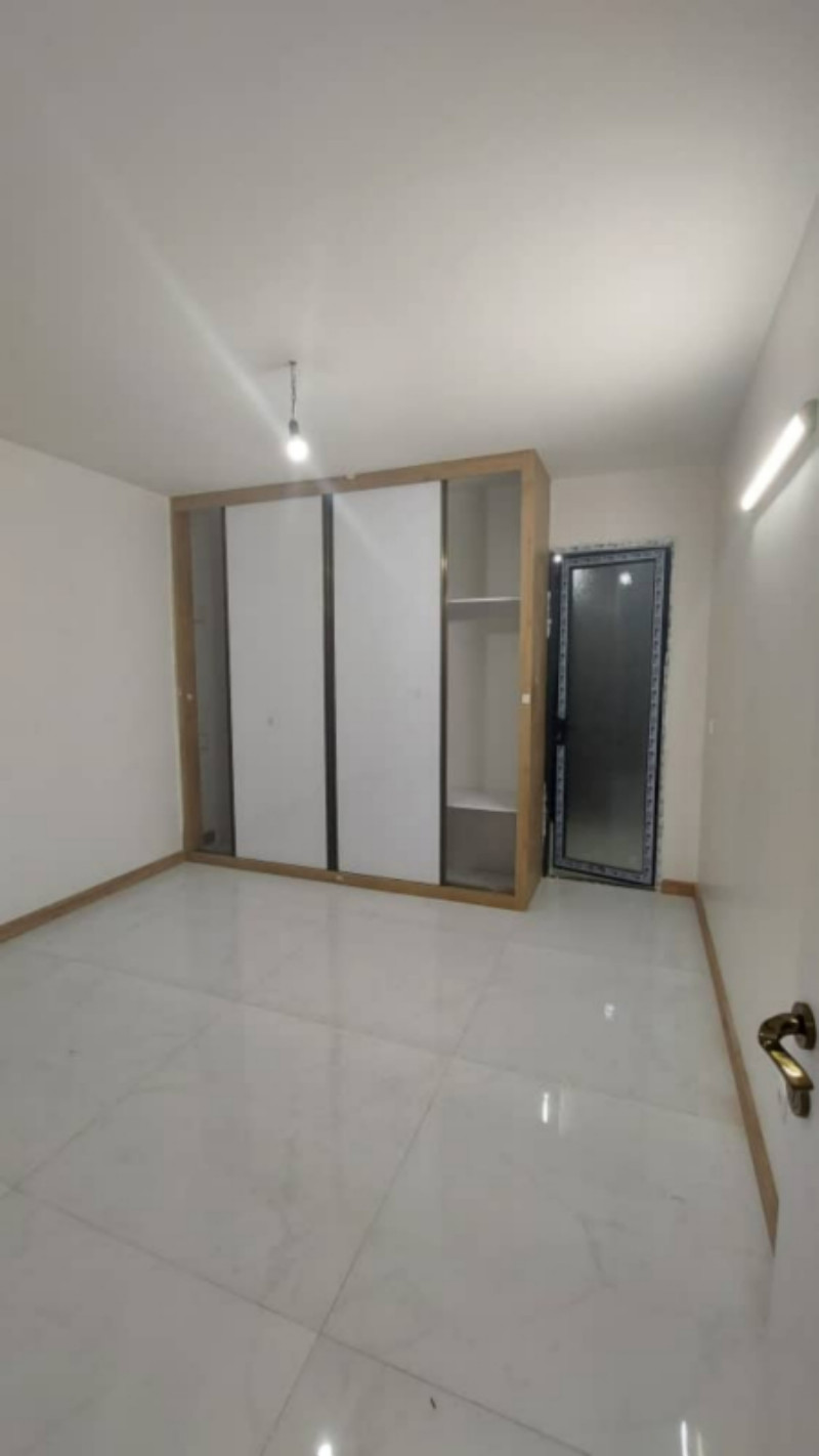 آپارتمان 115 متری دو خوابه در گلستان اصفهان