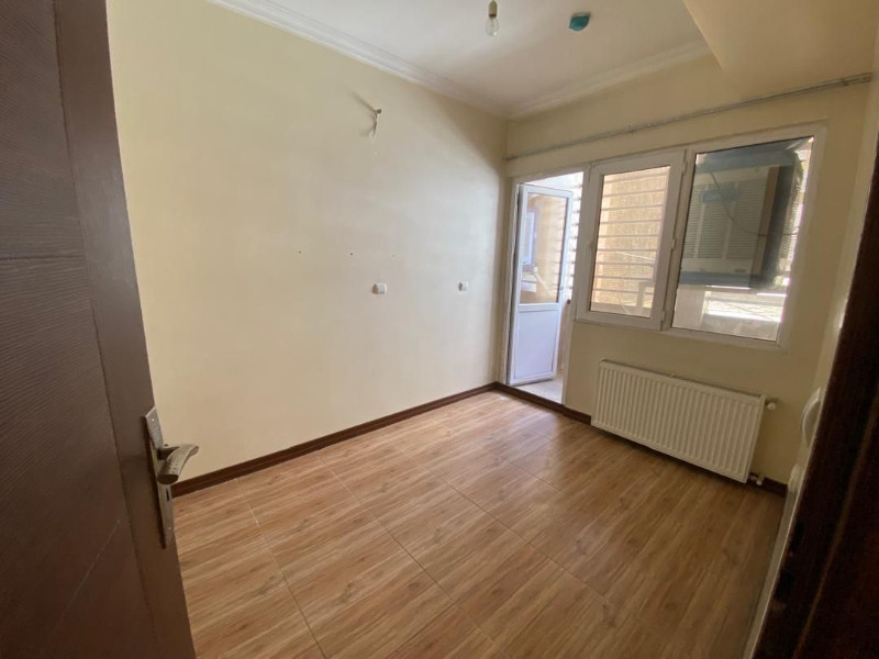 آپارتمان 120 متری سه خوابه در فرهنگ همدان124997872