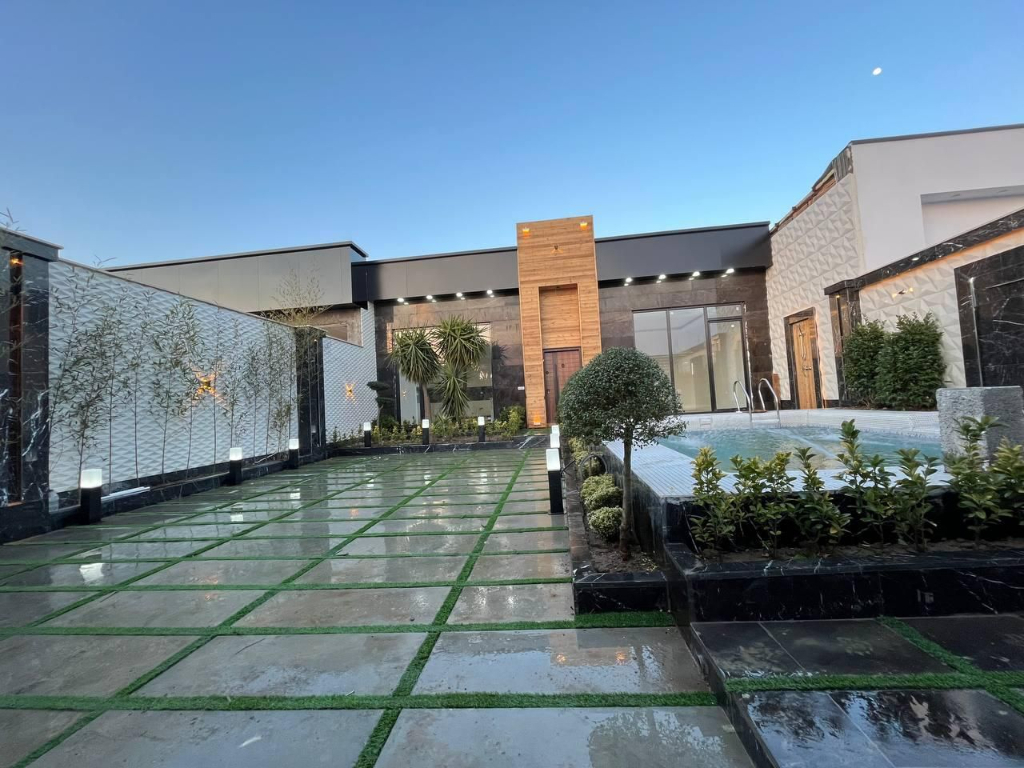 ویلا 350 متری دو خوابه در کردان کرج12404789