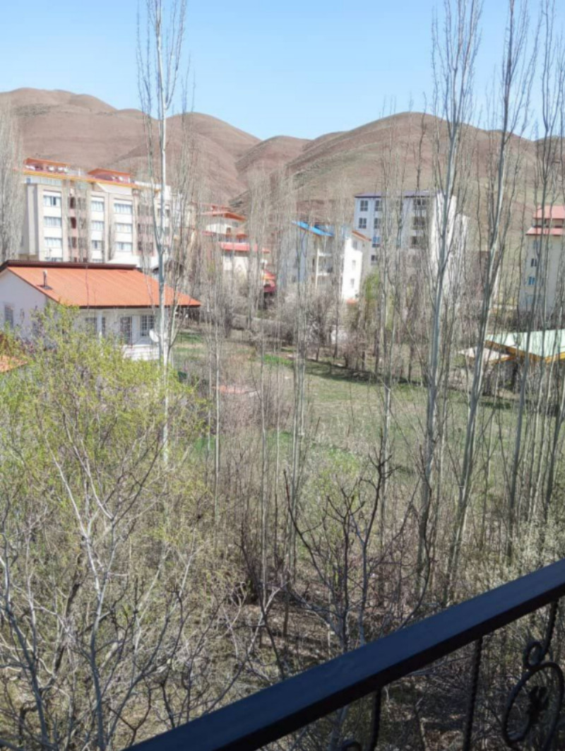 آپارتمان 125 متری دو خوابه در کولج طالقان1281379493