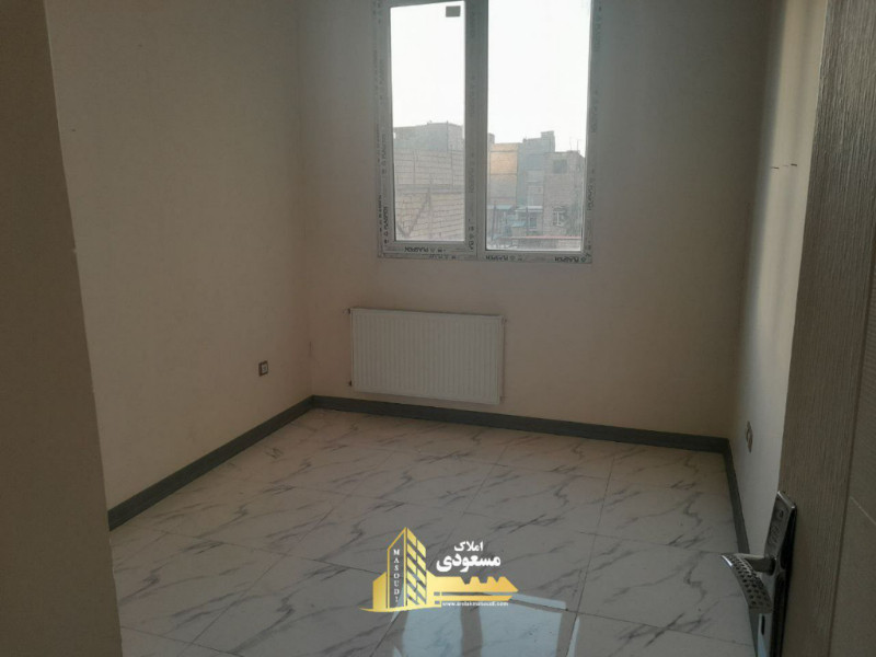 آپارتمان 130 متری سه خوابه در میدان امام خمینی شهریار1281509562