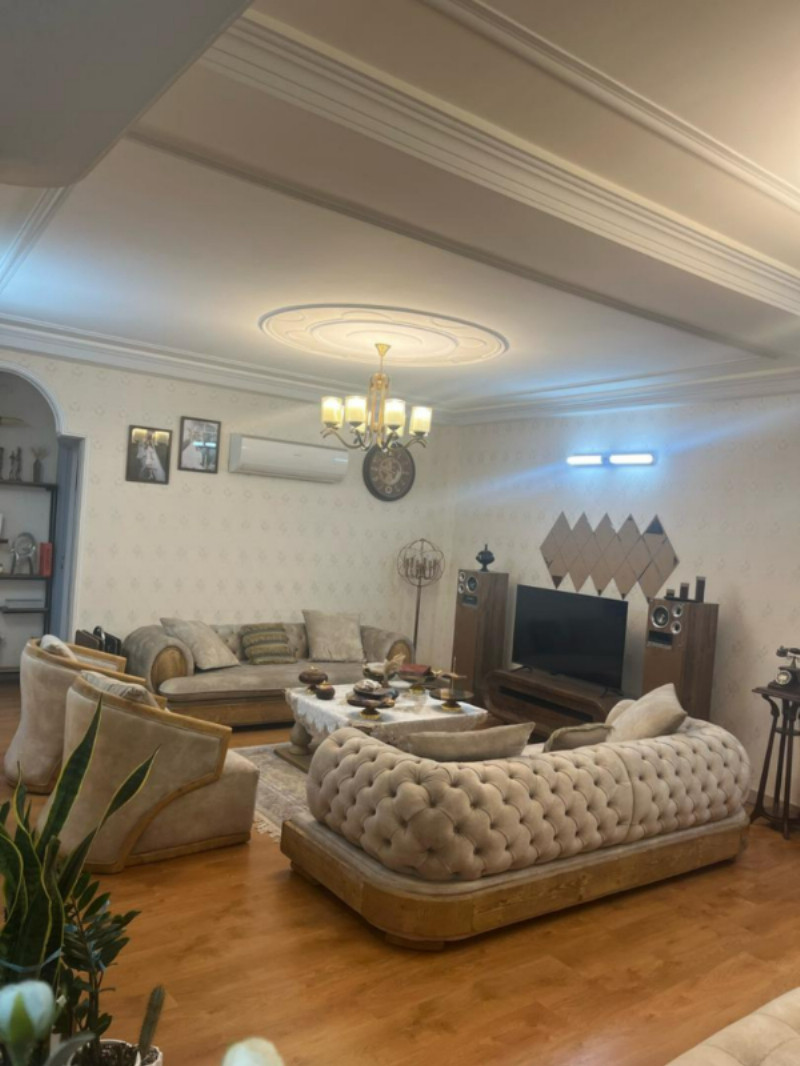 آپارتمان 90 متری در آمل1281749674