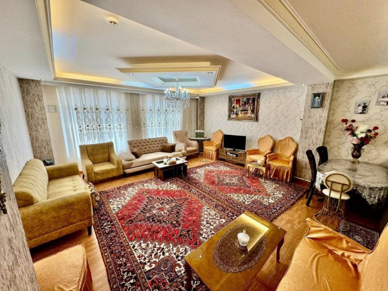 آپارتمان 101 متری دو خوابه در کوی نصر تبریز1282339791
