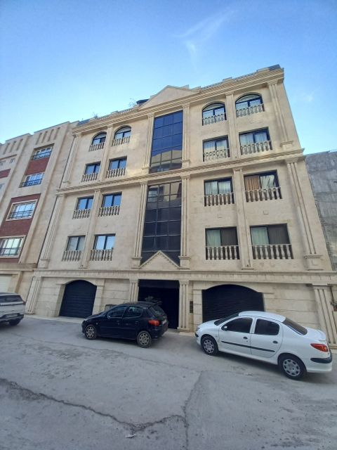 آپارتمان 110 متری دو خوابه در خیابان هراز آمل